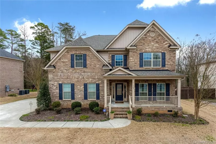 329 Windy Pine DR, Lake Wylie, SC 29710