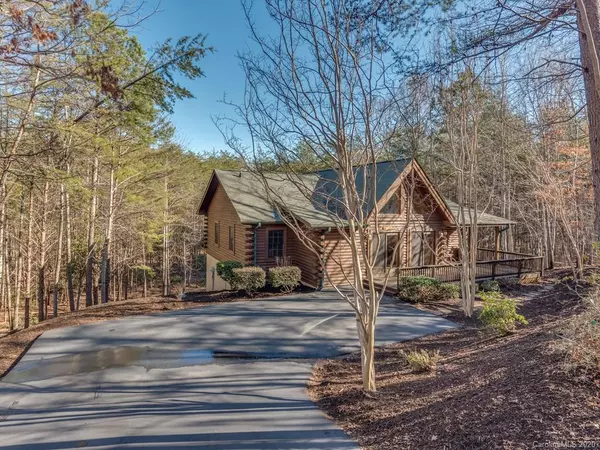 134 Mcdaniel CT, Lake Lure, NC 28746