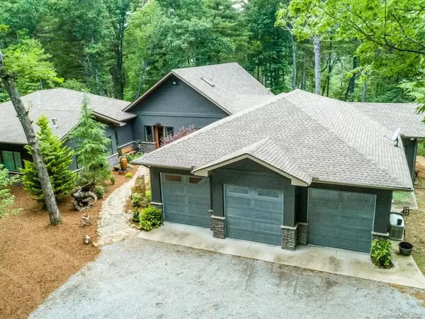 4258 Bobs Creek RD, Zirconia, NC 28790