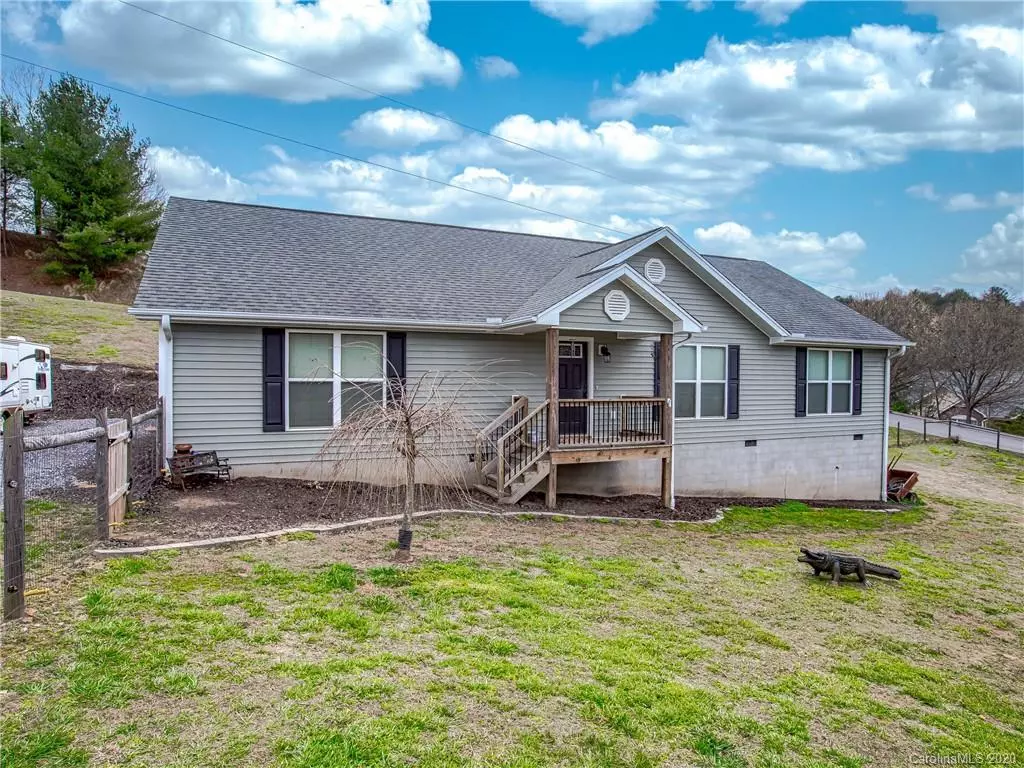 Canton, NC 28716,47 Crestview ST