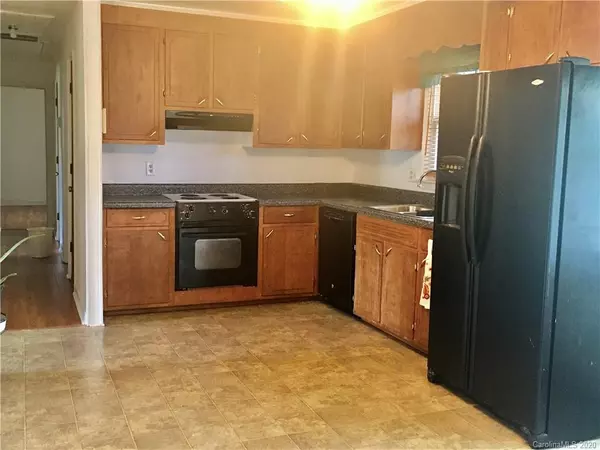 Matthews, NC 28104,313 Smith CIR