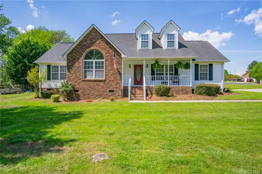 334 Quinn RD, Clover, SC 29710