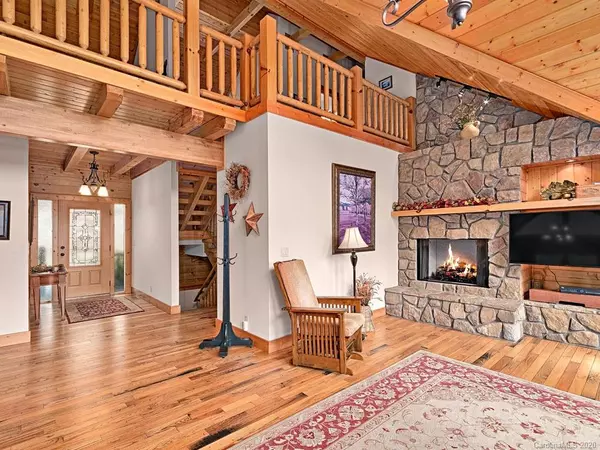 Maggie Valley, NC 28751,164 Adohi TRL