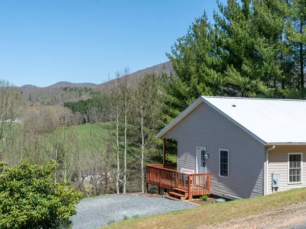 Newland, NC 28657,83 Arthur Heights LN