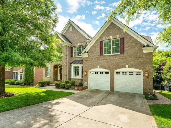 711 Ashgrove LN, Charlotte, NC 28270