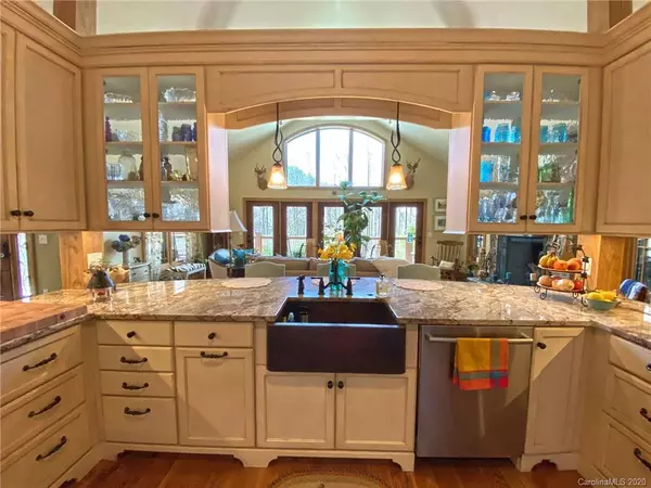 Hot Springs, NC 28743,1471 Howard Moore RD