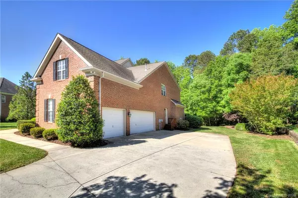 Matthews, NC 28104,412 Castlestone LN