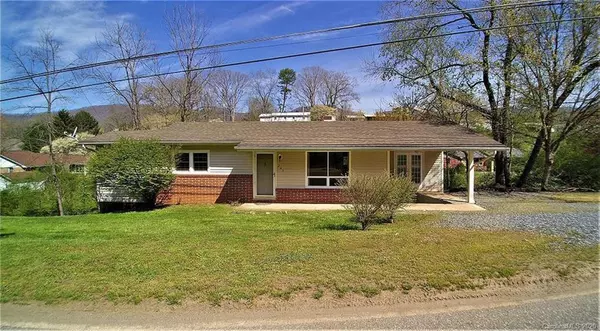 245 Dillardtown RD, Sylva, NC 28779