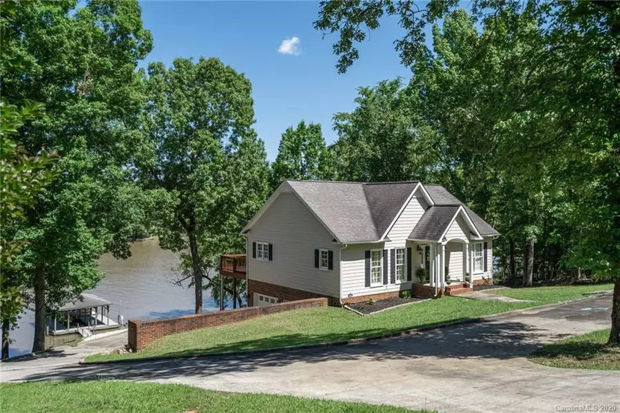 2736 Singleton Creek RD, Liberty Hill, SC 29074