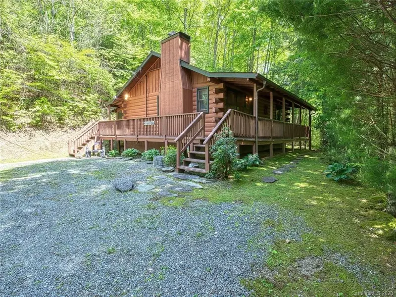 146 Spring DR, Maggie Valley, NC 28751