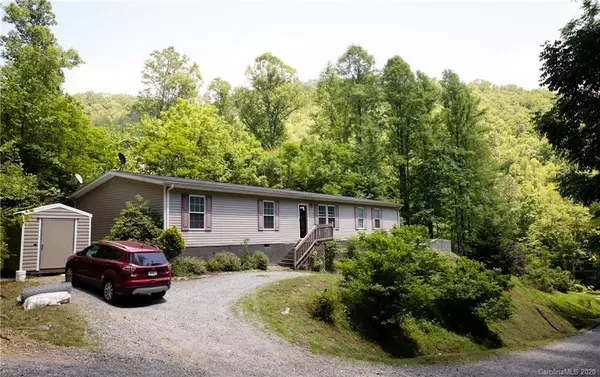 58 Lonesome Dove LN, Whittier, NC 28789