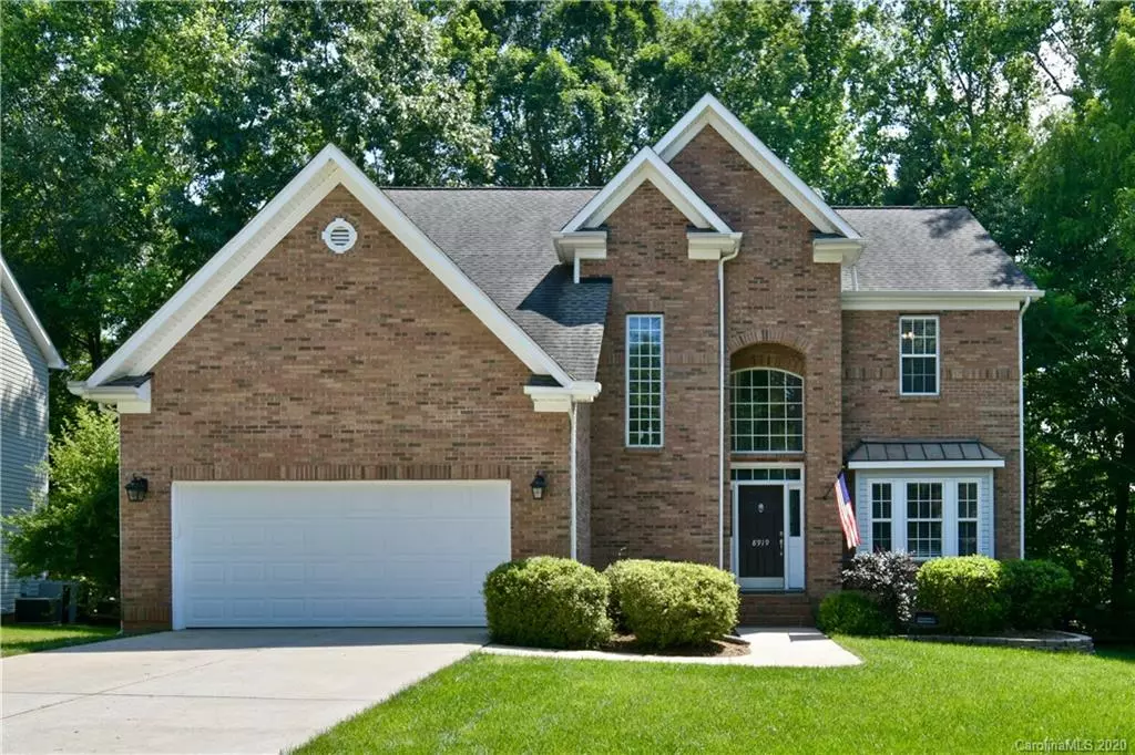 Huntersville, NC 28078,8919 Pristine CT