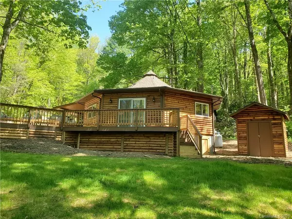 Maggie Valley, NC 28751,33 Phoenix Glen DR