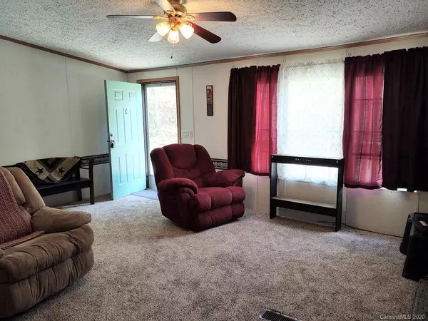 Sylva, NC 28779,247 North Star LN