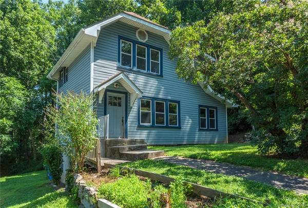 32 Success AVE, Asheville, NC 28806