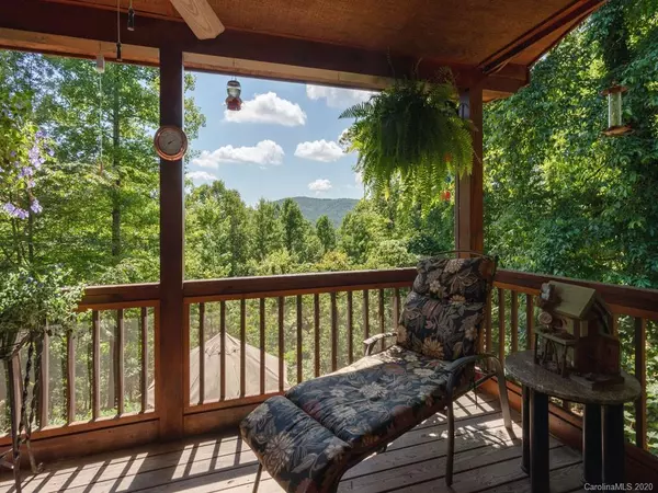 Hendersonville, NC 28739,475 Indian Ridge TRL