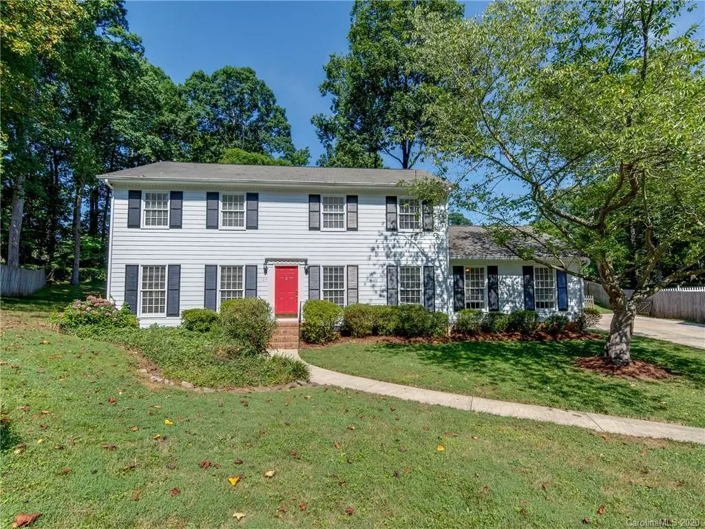 Charlotte, NC 28211,1109 Tuxedo CT