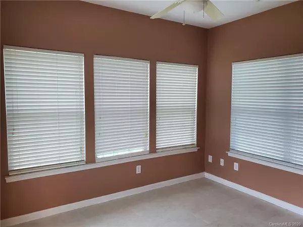 Mooresville, NC 28115,132 Middle Grove DR