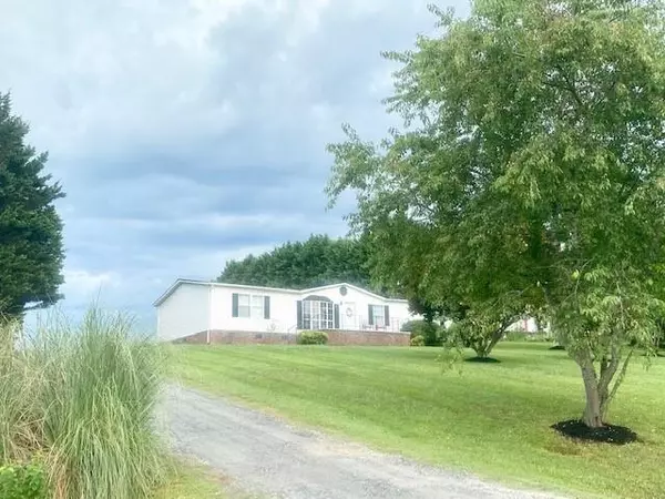 186 Ellendale LN, Taylorsville, NC 28681