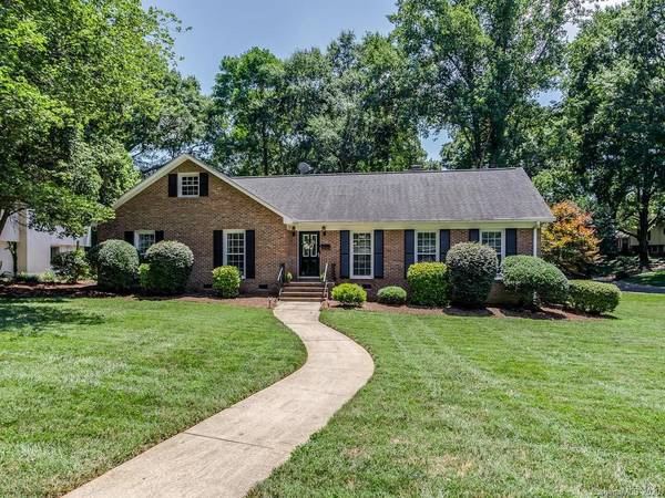 2900 Arundel DR,  Charlotte,  NC 28209