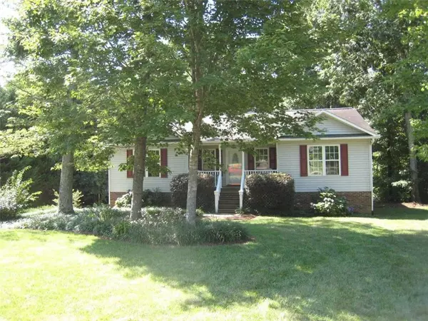 Lenoir, NC 28645,1908 Starlight CT SE