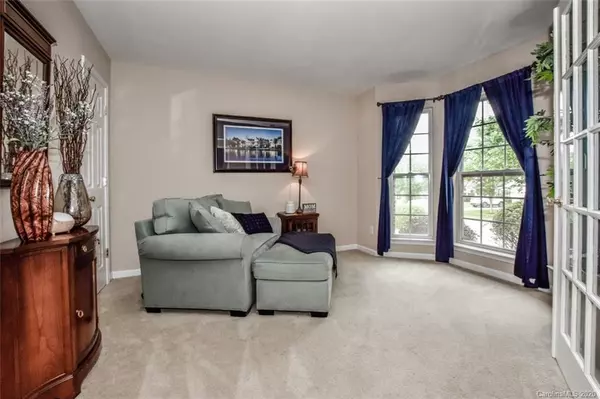 Mooresville, NC 28115,137 Dovetail DR #56