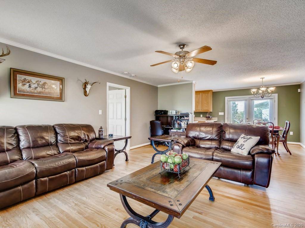 Maiden, NC 28650,3535 Startown RD