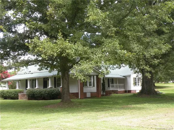 1209 Ellenboro Henrietta RD, Rutherfordton, NC 28040