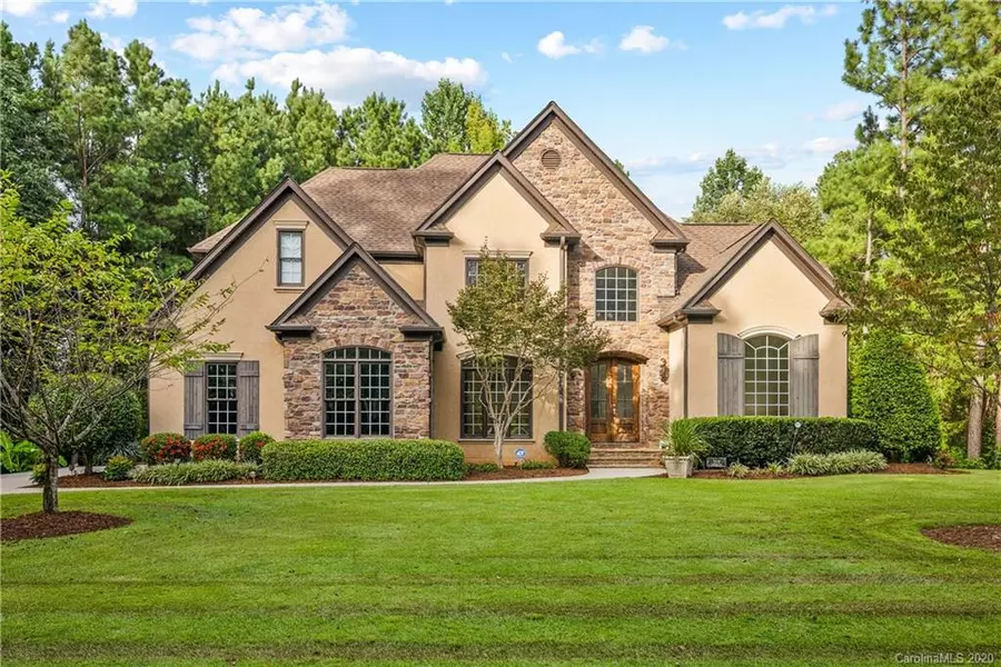 2118 Peninsula DR, Lake Wylie, SC 29710