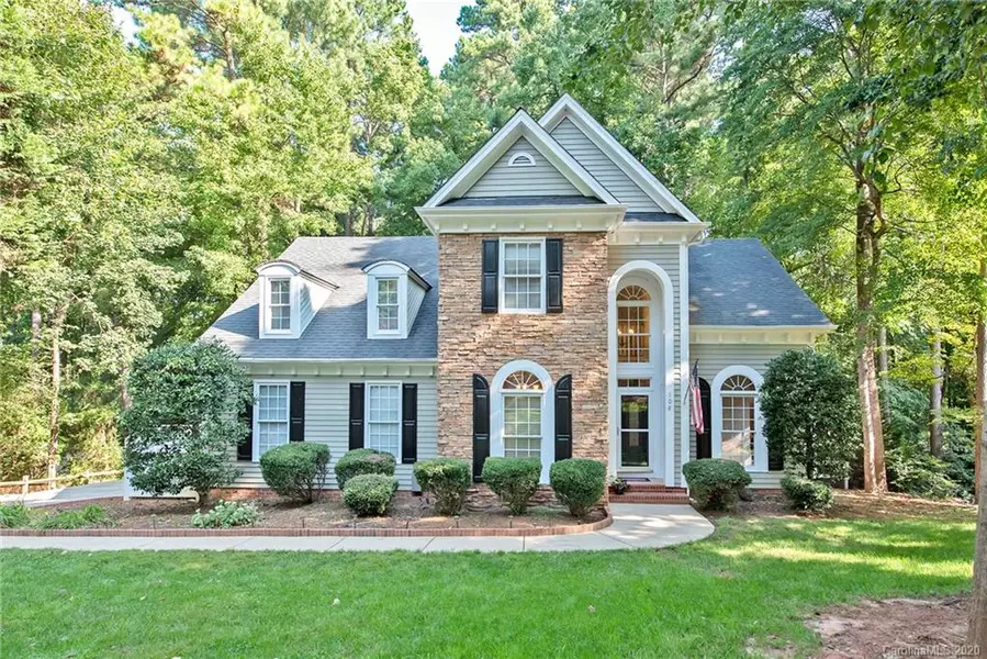 108 Wildiris LN, Mooresville, NC 28117