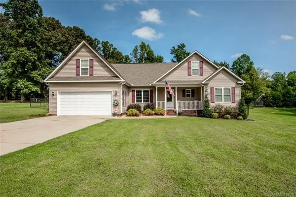 Statesville, NC 28625,223 Bluegill LN