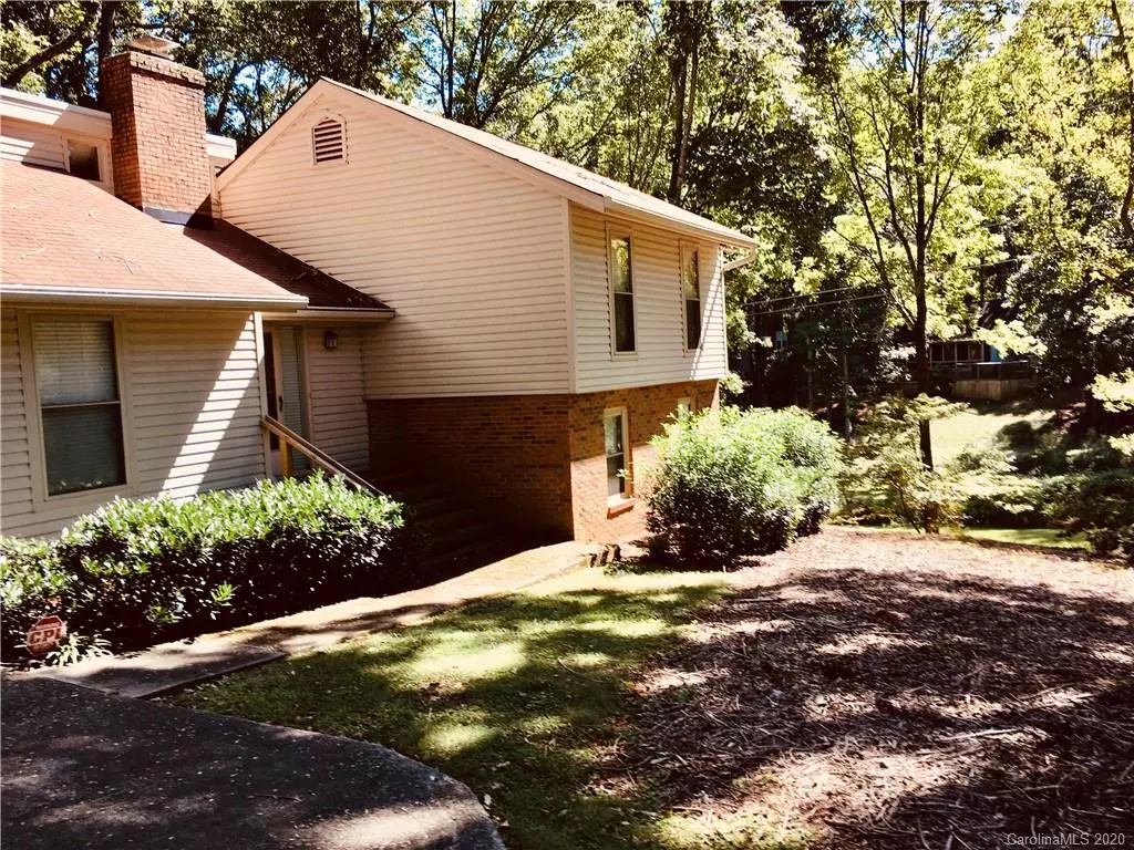 Matthews, NC 28105,2600 Connemara DR