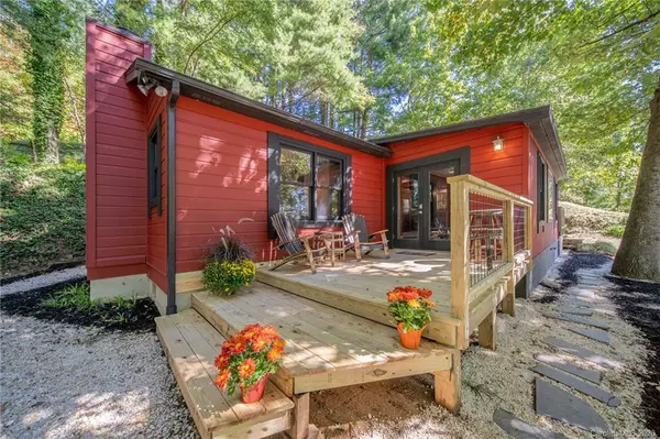 183 Spring Mountain RD, Fairview, NC 28730