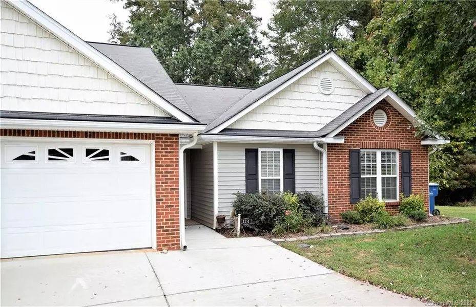 124 Dujon CT, Mount Holly, NC 28120