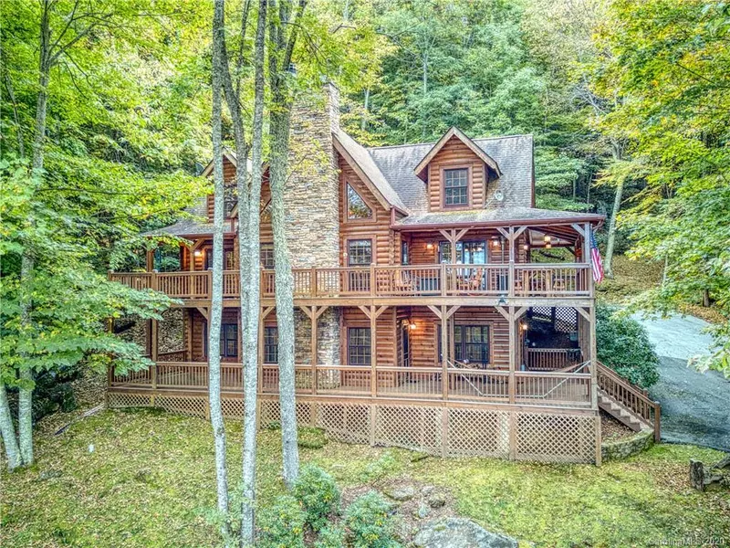 6 Kanusati TRL, Maggie Valley, NC 28751