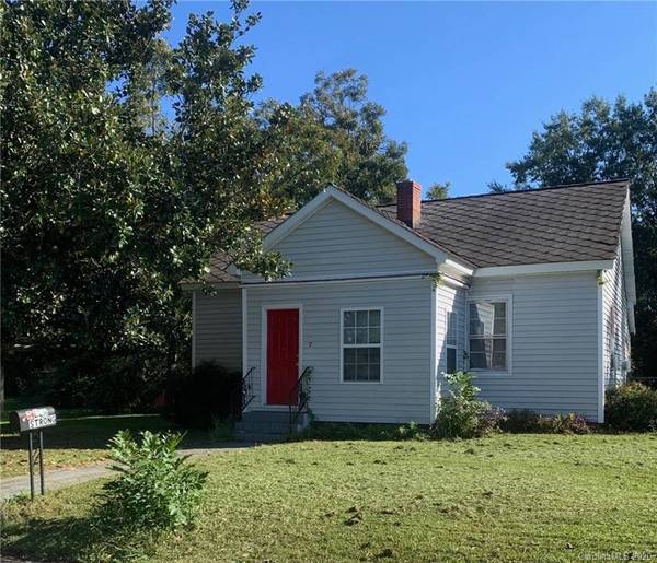 7 Elm ST, Great Falls, SC 29055