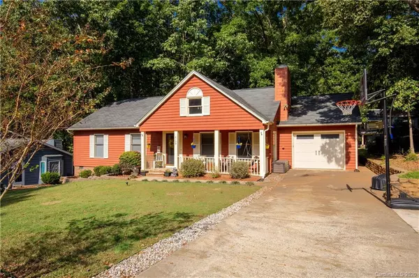 2150 Manawa LN, Tega Cay, SC 29708