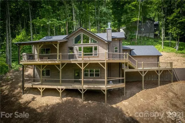 151 Yanasa TRL, Maggie Valley, NC 28751