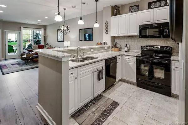 18742 Nautical DR #102, Cornelius, NC 28031