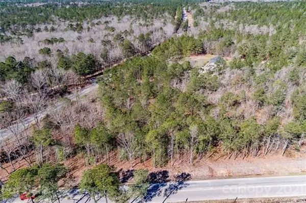 7 AC Hwy 601 HWY, Lugoff, SC 29078