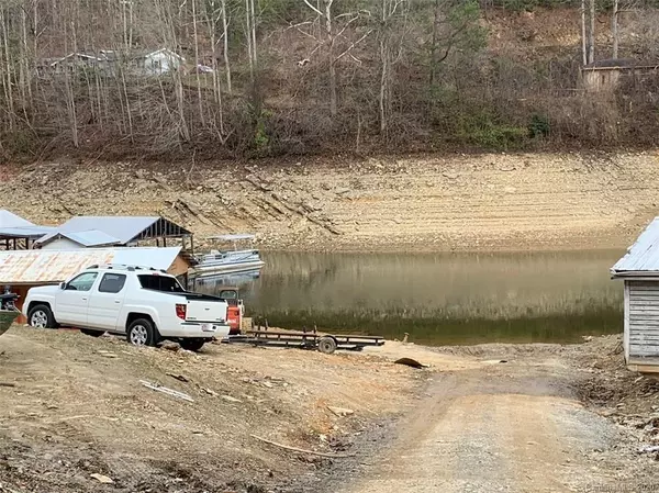 Almond, NC 28702,908 Lower Panther Creek RD