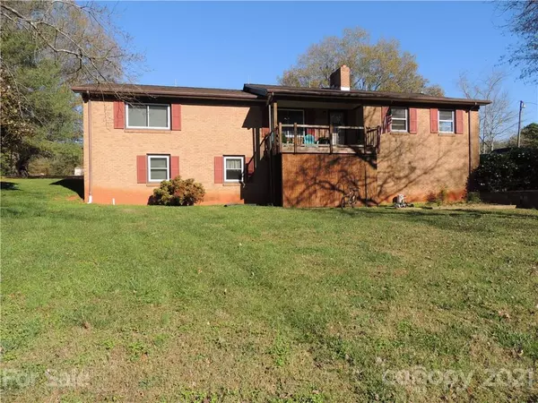 Lincolnton, NC 28092,719 Park CIR