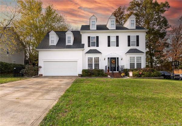 240 Pond View LN, Fort Mill, SC 29715