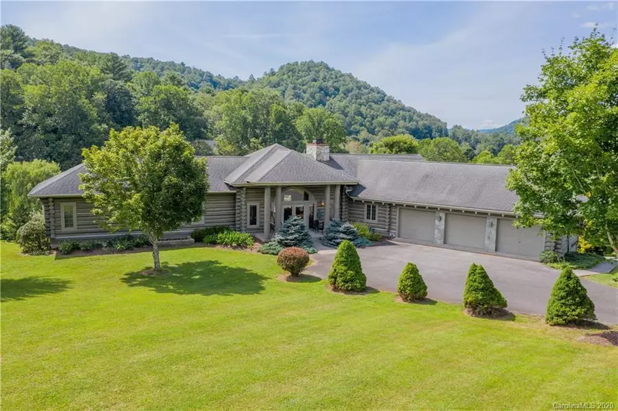 255 New Farm RD, Banner Elk, NC 28604