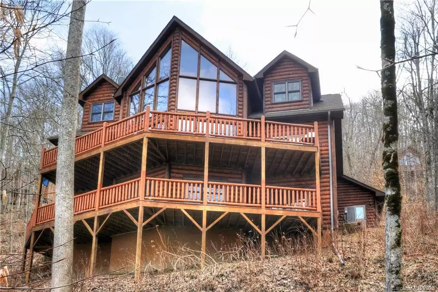 1089 Asgi TRL, Maggie Valley, NC 28751