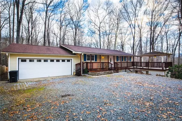 290 Skyland DR, Pisgah Forest, NC 28768