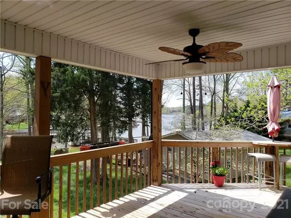 New London, NC 28127,324 Pirates Cove CV