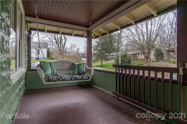 Asheville, NC 28806,33 Allen ST