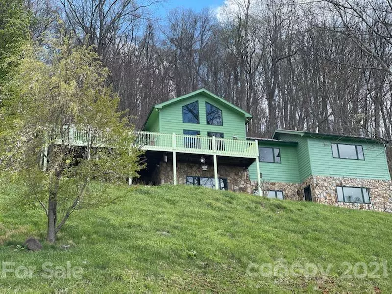 196 Red Tail RDG, Bakersville, NC 28705