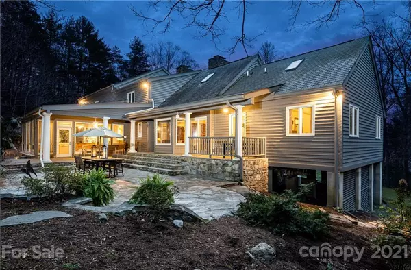 Asheville, NC 28804,9 Brookwood CT